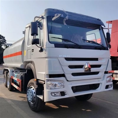 Kamion HOWO 6x4 kamion cisterna za naftu